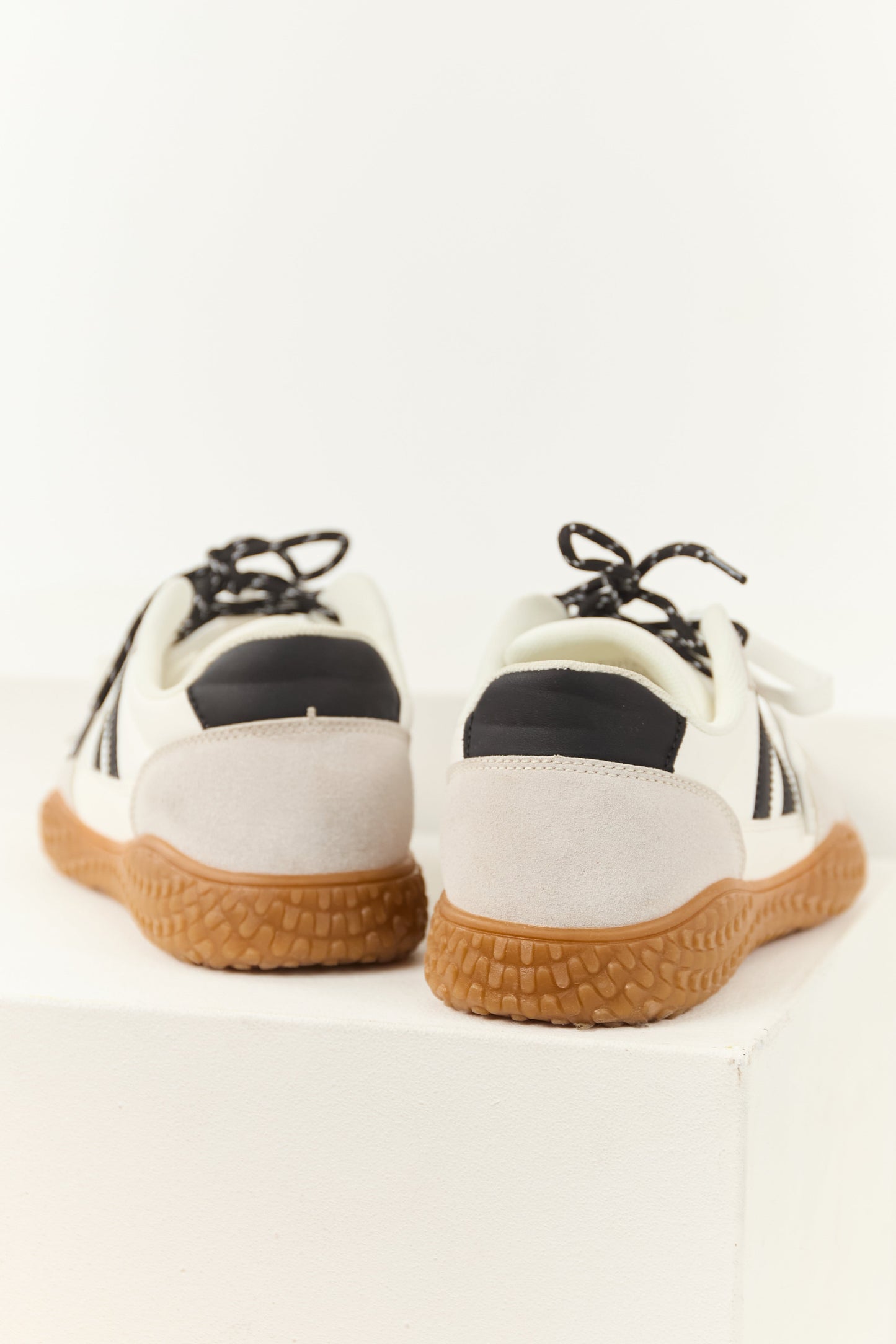 Off White Striped Double Lace Up Low Top Sneakers