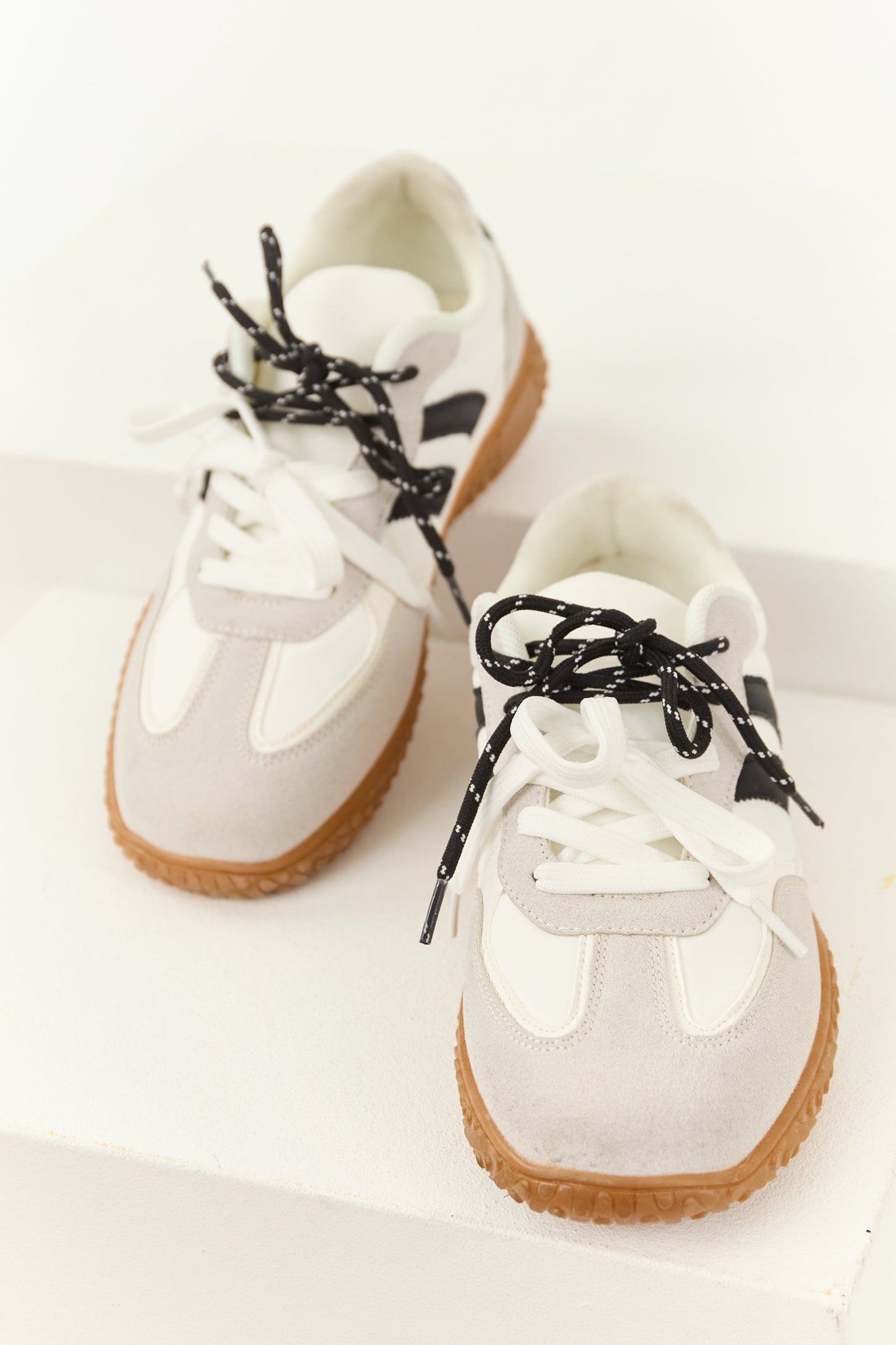 Off White Striped Double Lace Up Low Top Sneakers